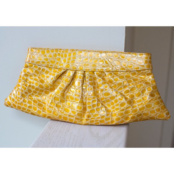 Lauren Merkin Handbags - Lauren Merkin Yellow-Gold Textured Clutch EUC